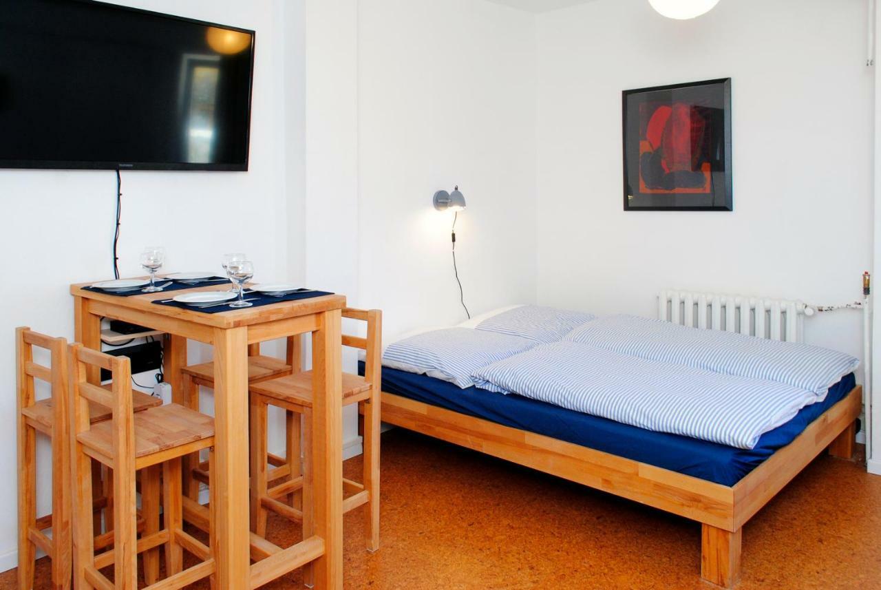 Appartement über dem Kino Toni Berlín Exterior foto
