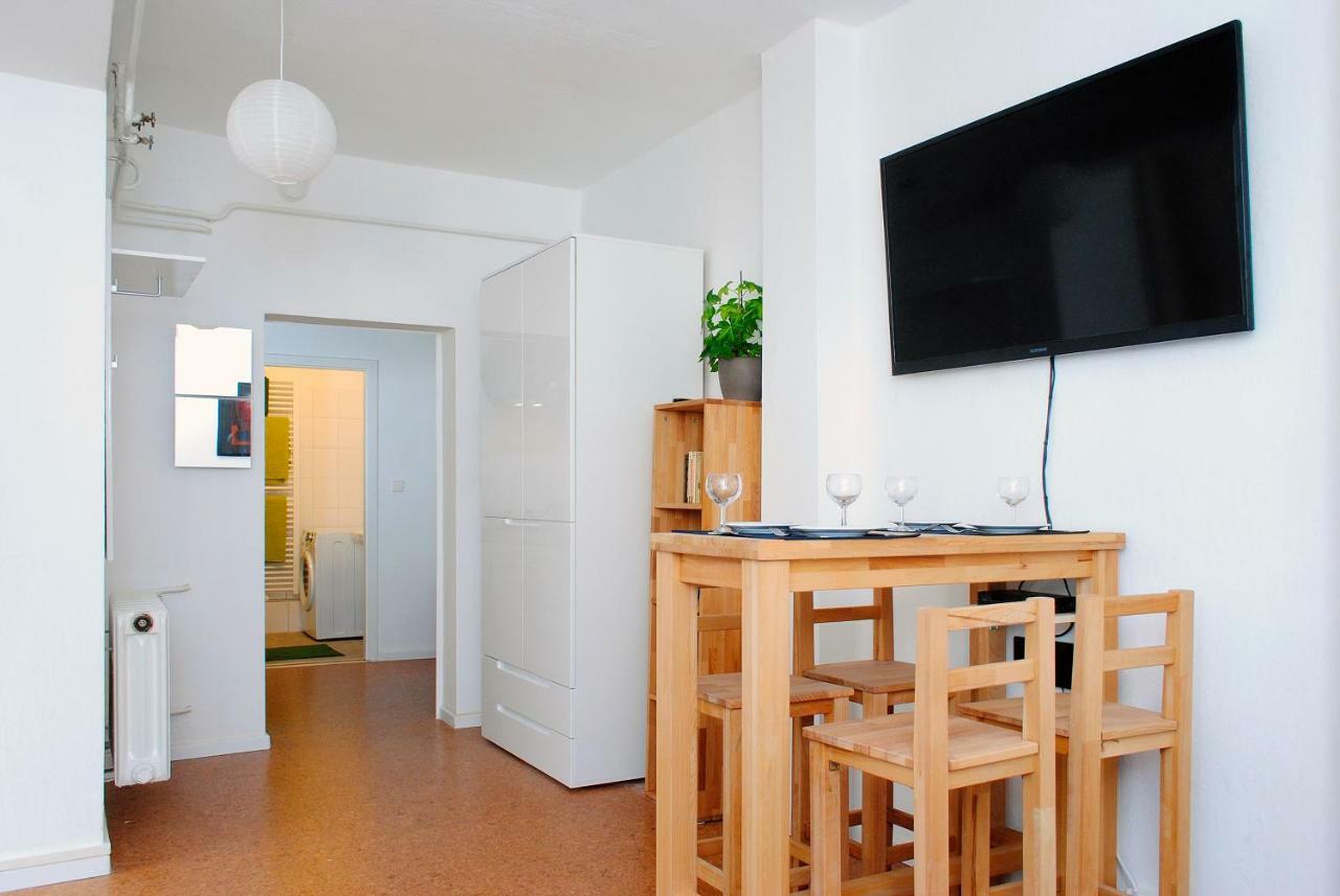 Appartement über dem Kino Toni Berlín Exterior foto